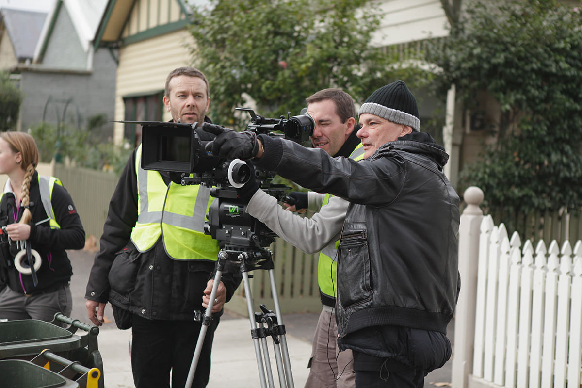 Director Geoff Bennett (right) on set. Photo by Giovanni Lovisetto
