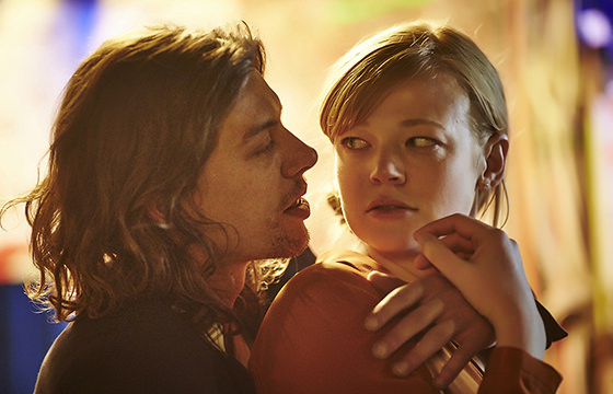 The-Beautiful-Lie-560x360